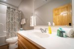 Full Bath 2